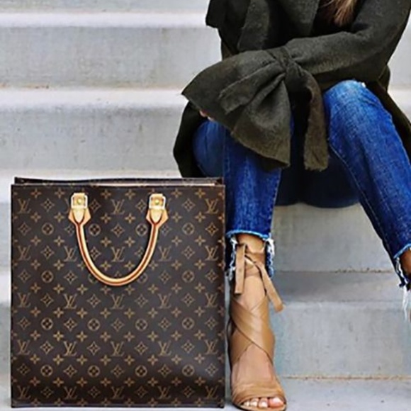 Louis Vuitton Handbags - Authentic Louis Vuitton Hand Bag Sac Plat